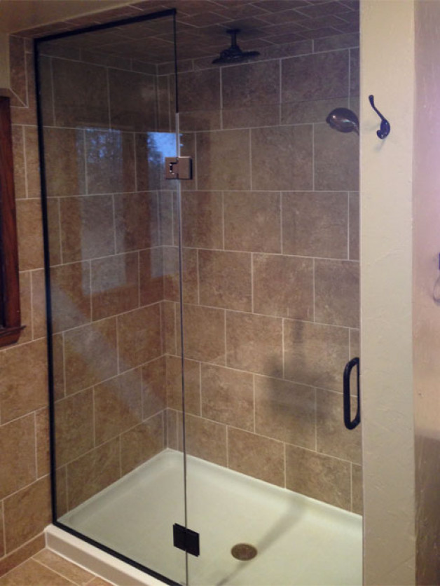 Custom glass shower doors Oregon, Wisconsin