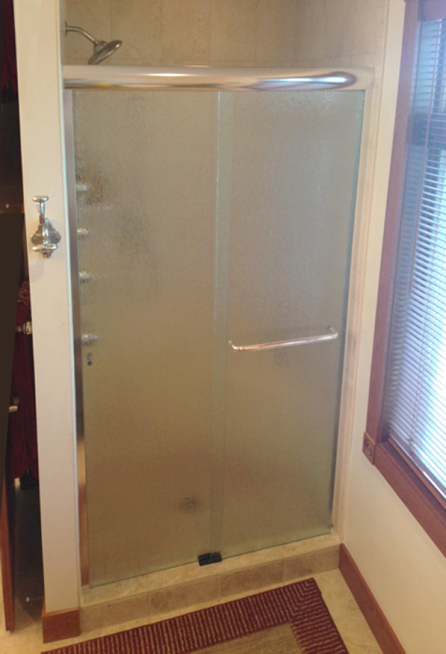Towel Bar, Rain pattern glass, shower door (trackless)
